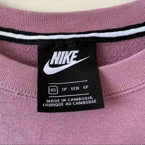 NIKE-CREW Logo Tape Pullover Sweatshirt - Picture 11 of 11